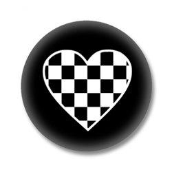 Kariertes Herz Button Badge / Ansteckbutton